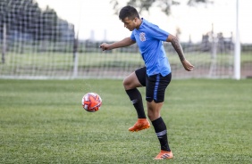 Sandoval no treino do Sub-20 para duelo contra o Cuiabá, pela Copinha