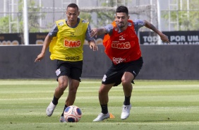 Janderson e Pedro Henrique no treino deste sbado no CT Joaquim Grava