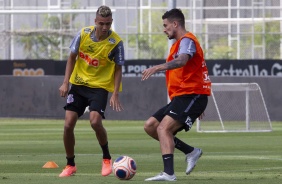 Victor Cantillo e Pedro Henrique no treino deste sbado no CT Joaquim Grava