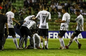 Jogadores do Corinthians no duelo contra Juventude, pela Copinha 2020