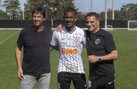 Dulio, Dav e Kalil na apresentao do jogador