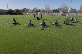 Jogadores do Corinthians no treinamento em solo americano em preparação para primeiro na Flórida