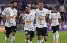 Camacho, Janderson e Luan comemorando gol contra o New York City