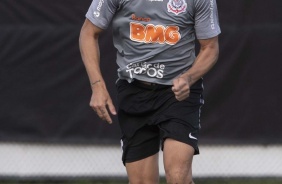 Danilo Avelar no treino desta sexta-feira em solo americano