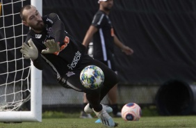 Goleiro Walter no treino desta sexta-feira em solo americano