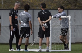 Tiago Nunes, Fagner e companheiros no treino desta sexta-feira em solo americano