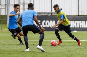 Matheus e Adson no treino do Sub-20 para semifinal da Copinha contra o Inter