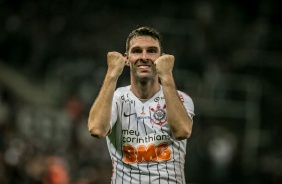 Boselli comemora o terceiro gol do Corinthians na partida