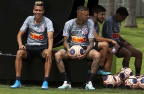 Cantillo e Luan no treino deste sábado no CT Joaquim Grava