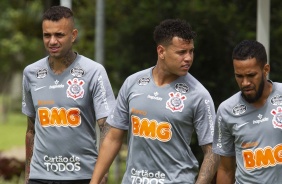Luan, Sidcley e Everaldo no treinamento deste sábado no CT Joaquim Grava