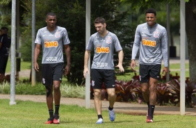 Marllon, Boselli e Gustavo no treino deste sábado no CT Joaquim Grava