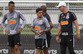 Richard, Fagner e Tiago no treino deste sbado no CT Joaquim Grava