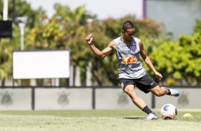 Atacante Madson em treino do Corinthians