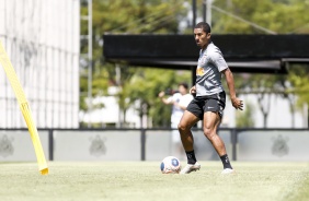 Davó em treino do Corinthians nesta terça