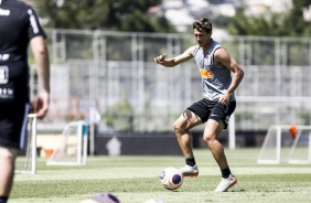 Mateus Vital treina na manhã desta terça