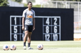 Matheus Davó participa de treinamento no CT, nesta terça-feira