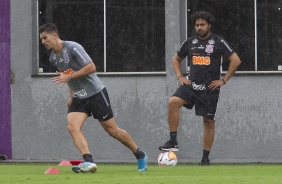 Danilo Avelar em treinamento no CT Joaquim Grava