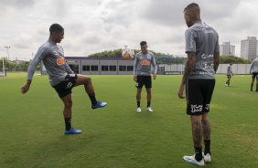 Matheus Davó, Sidcley e Luan no gramado do CT Joaquim Grava