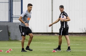 Lo Santos durante treino do Corinthians na manh desta quinta-feira