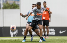 Madson e Michel Macedo durante treino do Corinthians na manh desta quinta-feira