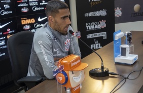 Gabriel conversou com a imprensa antes do treino desta sexta-feira