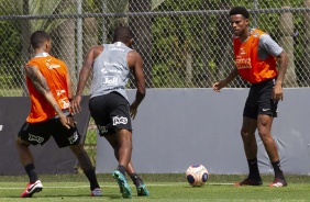 Gustavo em ao no treino da manh desta sexta-feira