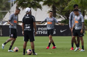 Luan, Fagner, Gil e Sidcley durante o treino da tarde desta sexta-feira