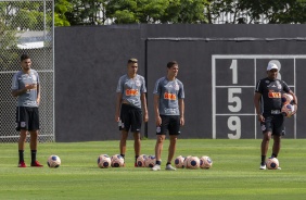 Pedro Henrique, Cantillo e Vital durante o treino da tarde desta sexta-feira