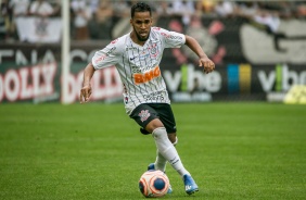 Everaldo durante a partida contra a Inter de Limeira