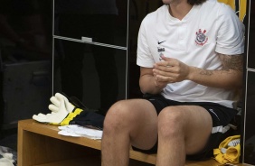 Goleiro Cássio no vestiário, antes da partida contra a Inter de Limeira