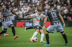 Mateus Vital em campo durante a derrota do Corinthians para a Inter de Limeira