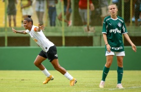 Grazi marcou o segundo gol do Corinthians na partida