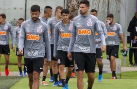 Camacho, Pedro Henrique e Araos durante o treino desta terça-feira