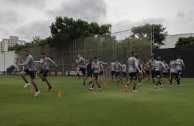 Elenco do Timão durante o treino desta terça-feira