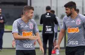 Piton e Bruno Mndez durante o treino desta tera-feira