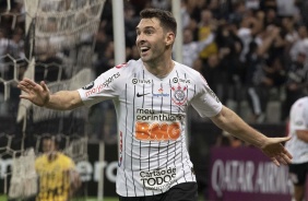 Boselli durante comemoração do gol contra o Guaraní