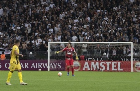 Cássio durante jogo contra o Guaraní