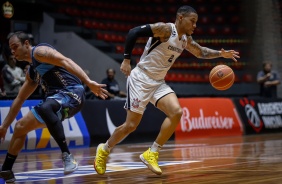 Fuller em ao durante o jogo contra o Rio Claro