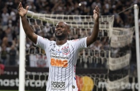 Love durante jogo contra o Guaraní