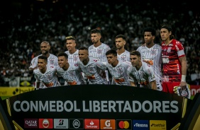 Time do Corinthians antes do jogo contra o Guaraní