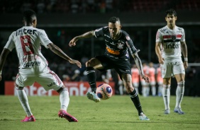 Luan em jogada durante o clssico contra o So Paulo no Morumbi