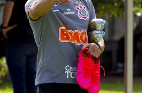 Danilo Avelar durante treino do Corinthians na tarde desta quinta-feira