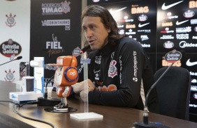 Goleiro Cássio deu entrevista coletiva antes do treino desta sexta-feira