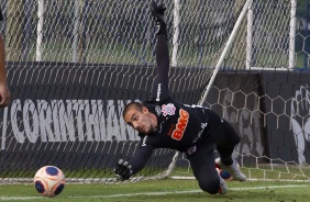 Guilherme durante treino do Corinthians na tarde desta quinta-feira