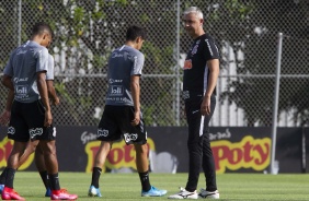 Tiago Nunes durante treino do Corinthians na tarde desta quinta-feira