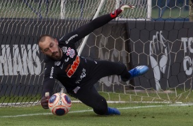 Walter durante treino do Corinthians na tarde desta quinta-feira