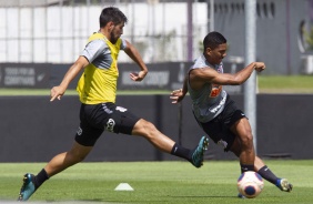 Bruno Méndez e Matheus Davó em treino desta terça-feira