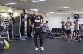 Tcnico Tiago Nunes na academia do CT