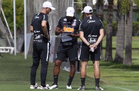 Tiago Nunes e auxiliares Evandro Fornari e Kelly Guimarães nesta terça-feira