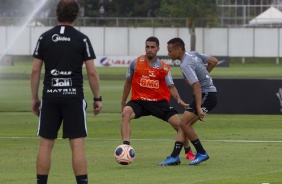 Gabriel e Janderson durante atividade no CT Joaquim Grava